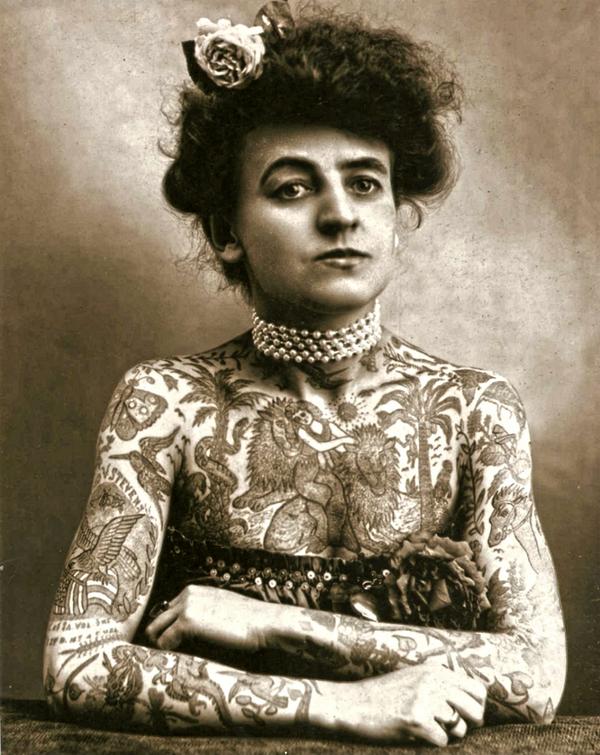 HistoryInPics's tweet photo. Maud Wagner, the first female tattoo artist in the U.S. 1911 http://t.co/Fg1tX7prax