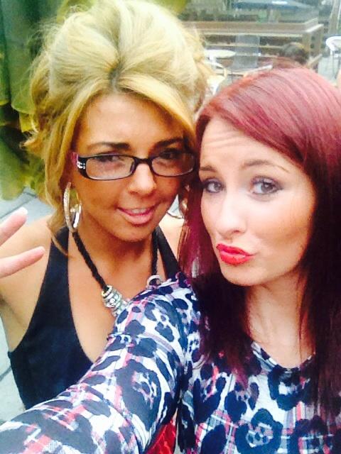 C14Jade's tweet photo. Me and my girl @zoe_miguel123 http://t.co/kOzkoPxMcx