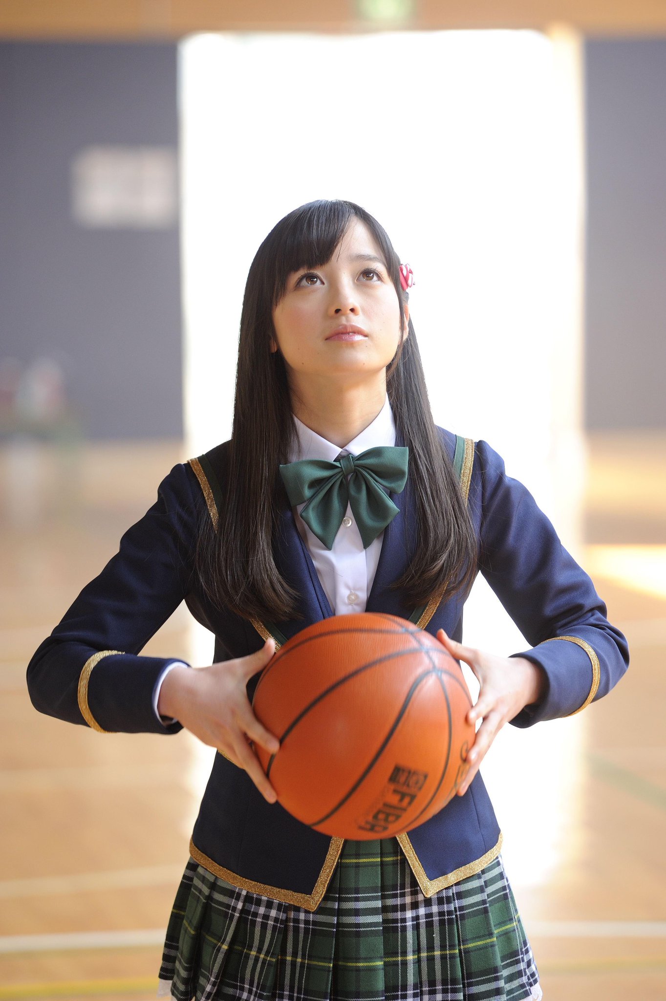 橋本環奈さん　等身大パネル　H1300×W520mm Yahoo!オークション - 激レア 橋本環奈 等身大 パネル