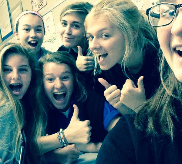 lonesumbluheads's tweet image. ecstatic I got to meet some fans today! they're excited for #NegativeFour , are you???!???!! #November17 - LT