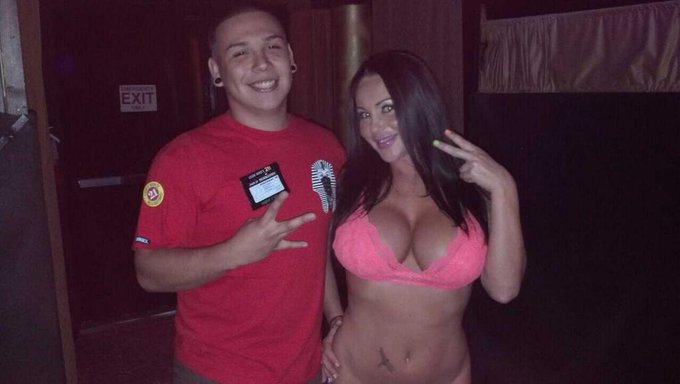Me &amp; my Lil Hommie Gio on his 21st Birthday. Xoxoxo ♡ ♡ http://t.co/VFeNzArGm2<a href="/tag/hotgirls"class="tags"><span>#hotgirls</span></a><a href="/tag/fullnude"class="tags"><span>#fullnude</span></a><a href="/tag/greatdj"class="tags"><span>#greatdj</span></a>