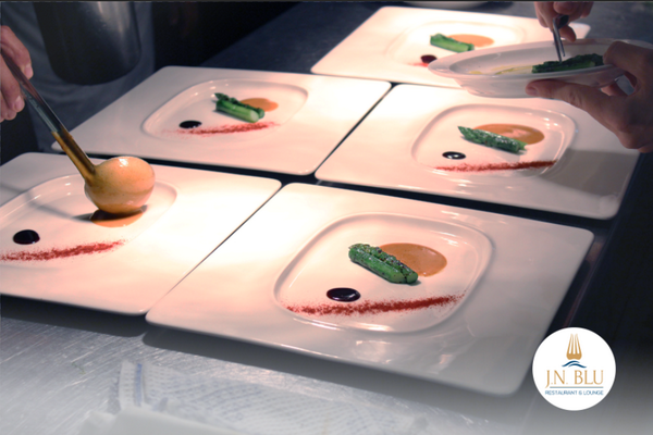JNBluRestaurant's tweet photo. La sincronización es la clave en nuestra cocina para brindarte un servicio de primera. http://t.co/IefuGyz9Gq