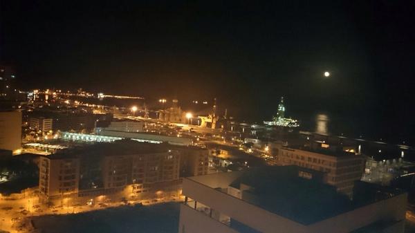 kestelo_joshi's tweet photo. Buenas noches Santa Cruz. @Tenerife_Ocio @tenerifeapp @EmocionesCan @tenerifemola @tfe_cdo @PaseandoxSC @twitenerife http://t.co/sXstB8NIab