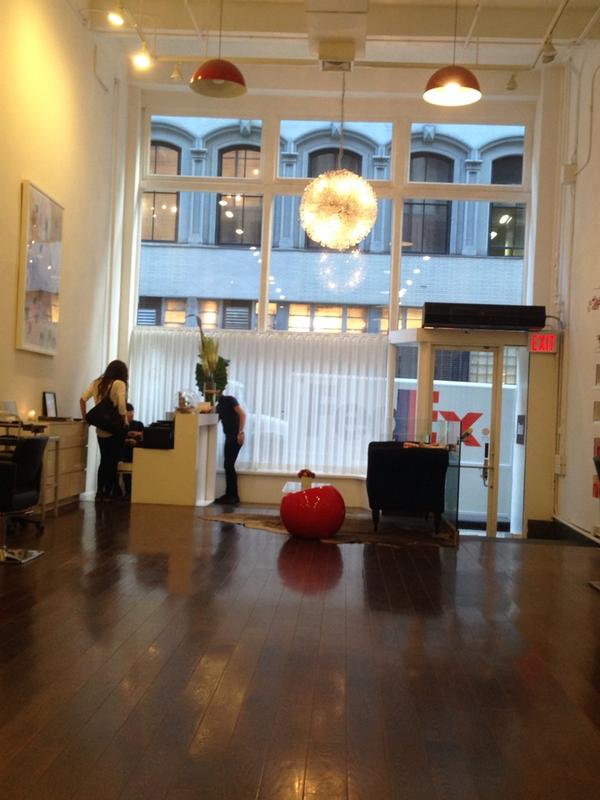 cmonahan14's tweet photo. My serenity! #hairdid (at @BrushNyc in New York, NY) https://t.co/opRzEqaxLX http://t.co/nSkX5CxgyA