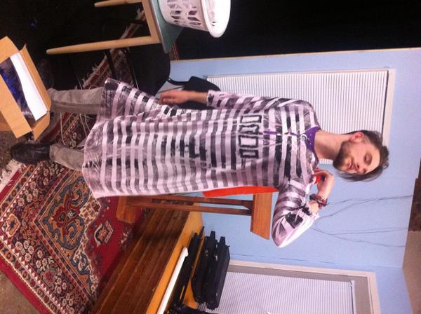 _POSTPOST's tweet image. FIVE DAYS TO GO!!! Meanwhile, Harley fashions the latest in jail-wear.