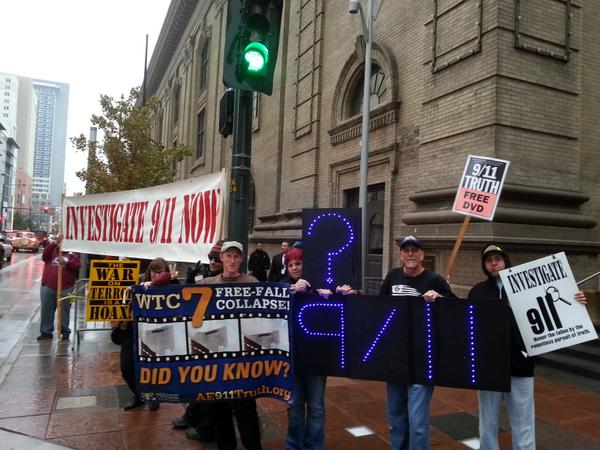 BruceBaumannWRC's tweet image. #Denver #Colorado #Investigate911 #Question911 #WTC7 #911Truth @ReThink911org @AE911Truth @Lukewearechange @infowars