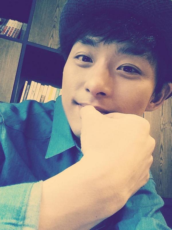 TaeSoo1984's tweet photo. 병원가기전에ㅜㅜ http://t.co/5ol3Rxi3V5