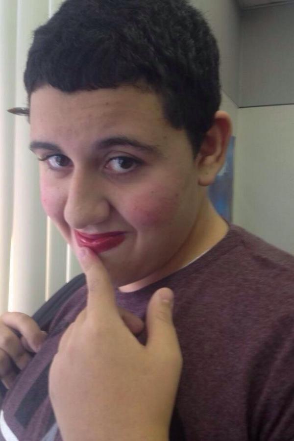 jay_burr15's tweet photo. Throwback Thursday????? #SamHernandez #GreenEggsNSam http://t.co/zxGT5TlrYK
