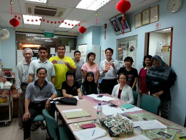 eunoszone3's tweet photo. Police presented the RC with the Neighbourhood Watch Zone Bronze Award at our monthly meeting last night :) http://t.co/mri4VY39a2