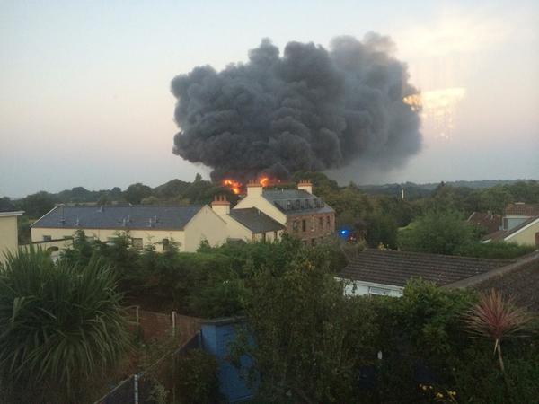 edwards_giles's tweet photo. @Channel103News http://t.co/uzUh3cHdo8