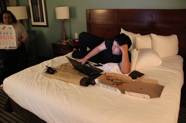 HonestInstall's tweet image. After a long day at #CEDIA14, the folks at Honest Install wind down with some pizza and #TheOffice. Goodnight, Denver