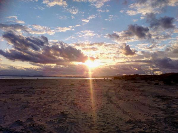 aztecbandit1's tweet photo. Don't you just love a good sunrise :-) http://t.co/aetLtHG3yt