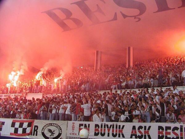 agahdmc's tweet photo. Gündoğdu hep uyandık @cArsi_1982 http://t.co/68H4PX11Jp