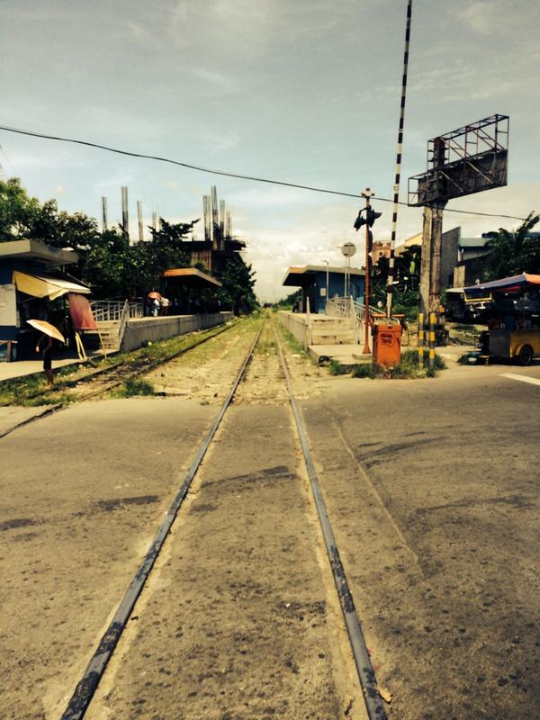 OowieVuitton's tweet photo. On the way to #Teambuilding2014 with @lsdcstreet fam 💚 Here we go! 👊 http://t.co/XMIyUAU5Im