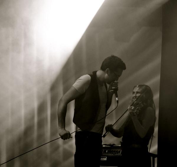 kale_em_all's tweet photo. Probably my favourite live photo I ever took @DominiqueFricot @hannah_epperson #PPP2012 http://t.co/sU6HpFKo1y