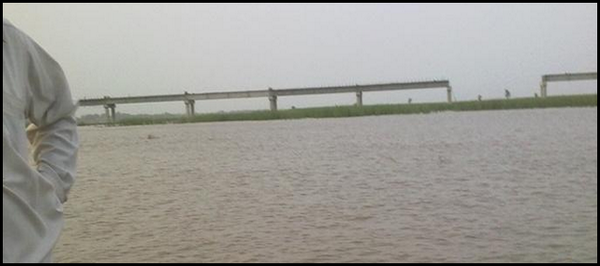 CricketTracker's tweet photo. #Flood poses threat to #Multan
http://t.co/M6YoCRVOAx…
http://t.co/t1hY0ngFWy