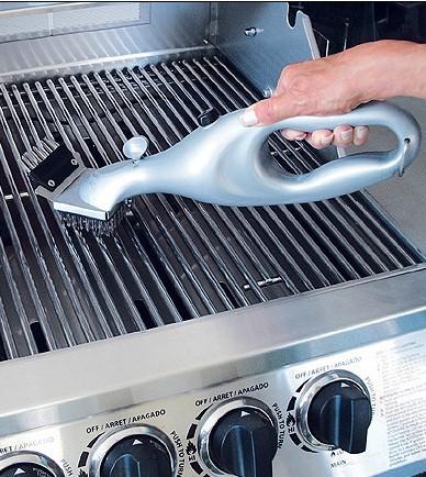 PriceCoOnline's tweet photo. BBQ Steam Cleaner Now $16!  http://t.co/kGF6tBBHrw #Australia #deals @PriceCoOnline http://t.co/Hm7HlVAfLU