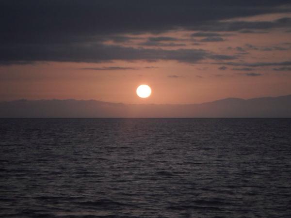kestelo_joshi's tweet photo. El Sol y el Médano. @ChiringPirata @Tenerife_Ocio @tenerifeapp @EmocionesCan @tenerifemola http://t.co/KhuwpNjqfy