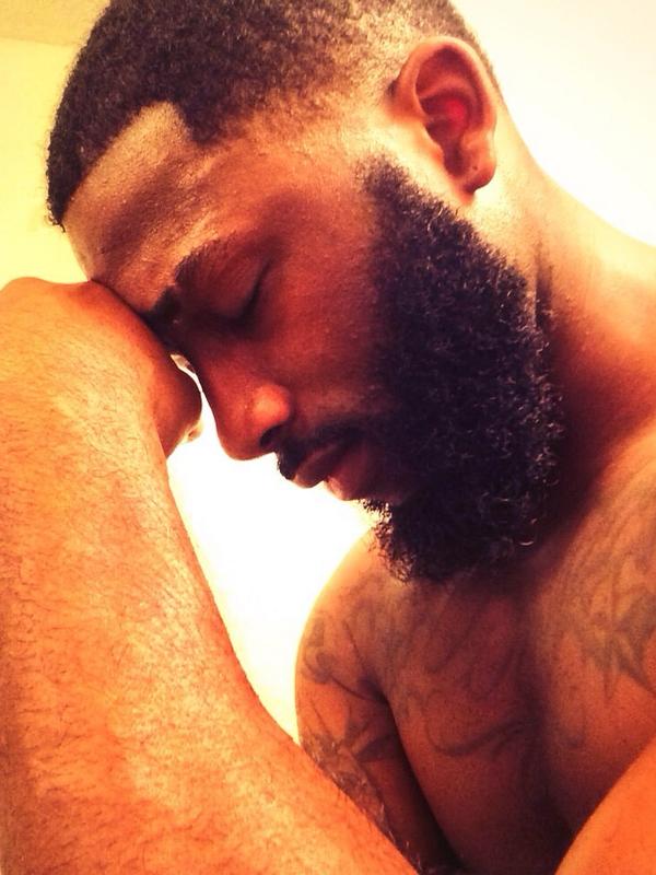 TheRealD_Martin's tweet photo. #GolGangChallenge #BeardEdition 😎 http://t.co/jbrlVaBUEE