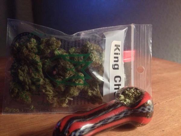 J_Motas's tweet photo. “@MassRootsApp:Where are the MassRoots stoners at?" #Colorado #KingChem #massdank #MileHighMota #massfam #legalizeit http://t.co/ODe2eRC4vX