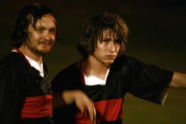 Fokofband's tweet photo. Seuns wil mans wees. Mans wil seuns wees. Tevrede? Video shoot 2004. #bosekringloop http://t.co/4SVcIGo1QG