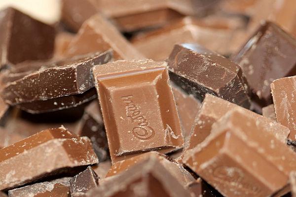 muyenforma's tweet photo. Propiedades del chocolate: refuerza corazón, levanta ánimo y normaliza tensión arterial ➜ http://t.co/8aGxR4m6hc http://t.co/1iLFL4ebbE
