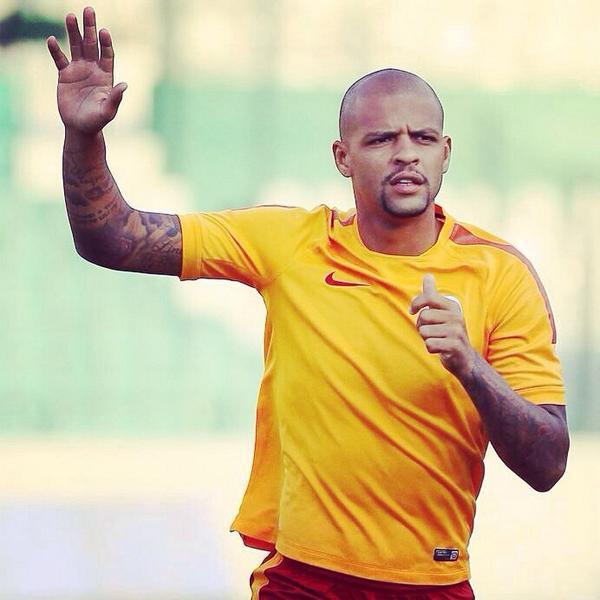 Günaydın #Galatasaray Ailesi!