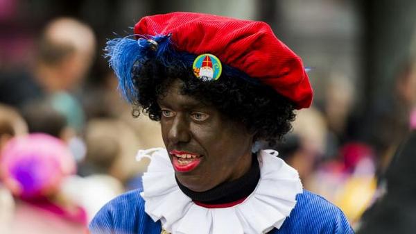 geertwilderspvv's tweet image. Knettergek. Zwarte Piet moet gewoon blijven, ook in liedjes! ad.nl/ad/nl/1012/Ned…
