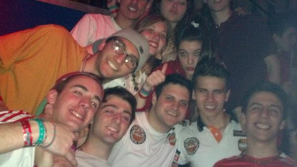 JoaquinRucci's tweet photo. #redandwithe #roket #brc #bandadelfogro http://t.co/wC7vJsgaNW