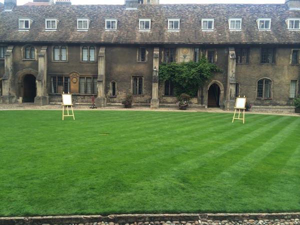 mr_levien46's tweet photo. Old Court is looking very nice ready for our guests tonight #Cambridge #Opendinner http://t.co/3mSdGe3H7M