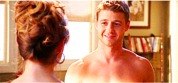 Happy 36th birthday Ben McKenzie!!!

 