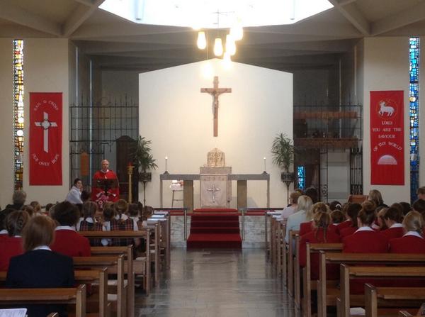 StoodleyKnowle's tweet photo. #stoodleyknowle  beautiful chapel. Feast of the Triumph of the Cross today. #Oldknowlians welcome to visit any time. http://t.co/SXjd2LPQPg