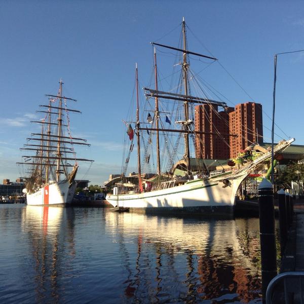 Good morning Gazela! Good morning USCG Barque Eagle! Ready for another great day of #StarSpangled200 festivities?