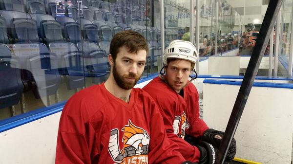 Mustangs_Hockey's tweet image. Just when you thought it was safe to go back in the water, it's the players vs sponsors game! @b_mac7 @Bright19D