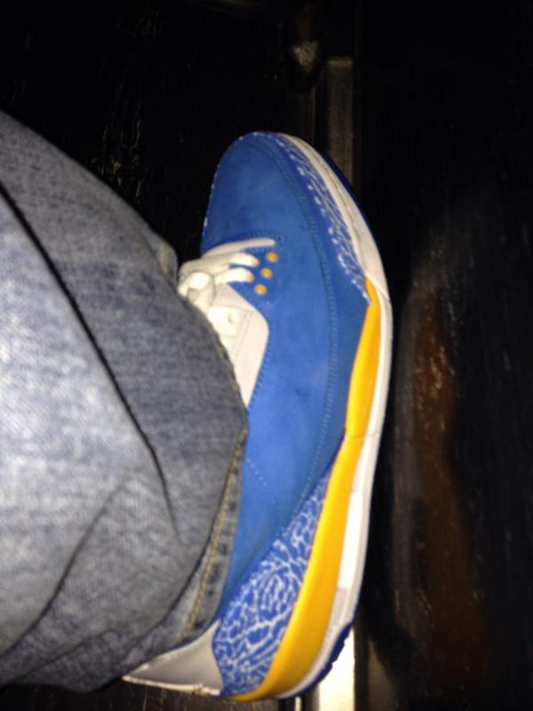 itsjustmemc's tweet photo. Haven't done one of these in a while @ryan_fors #maxima #ogsneakers #moorecantpass http://t.co/aShqyk3bBP