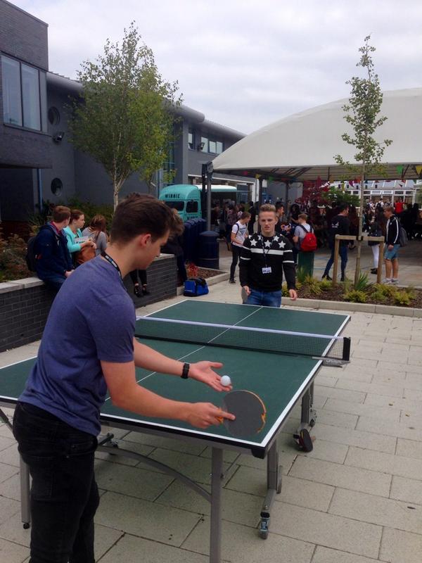 winstanleycoll's tweet photo. Lunchtime activities in the quad #pingpong #inflatablebasketball http://t.co/vtGimjq4U1