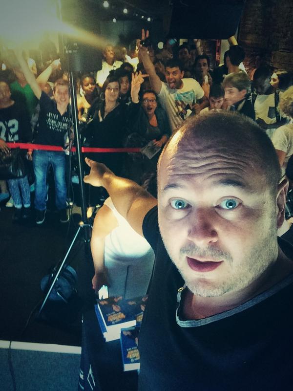cauetofficiel's tweet photo. Merciiii Toulouse rdv le 24 octobre au casino !!  Allez hop retour http://t.co/rz7G5WRzub