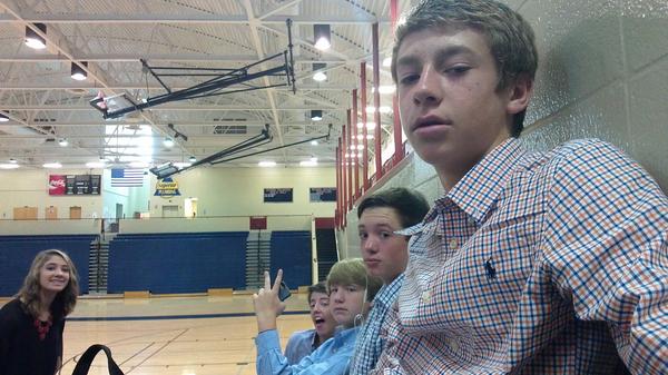 evancohen9's tweet photo. #plaidcrew http://t.co/PUjJimljux
