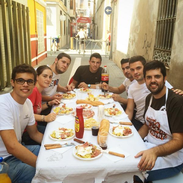 PLAguait's tweet photo. Huevos rotos per a dinar! Dinar de régim!! #MDG2014 http://t.co/Vt4aUpzZGq