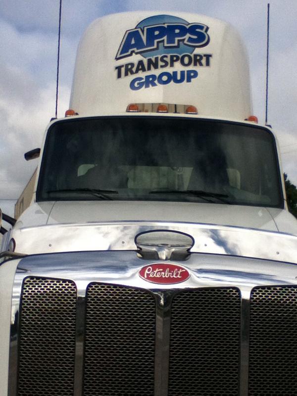 GuyBroderick's tweet photo. Big thanks to. @CumminsEngines @RoadrangerTruck @PeterbiltMotors @POTCTorontoEast NA only #SmartAdvantage test fleet. http://t.co/x2owTkfGyi