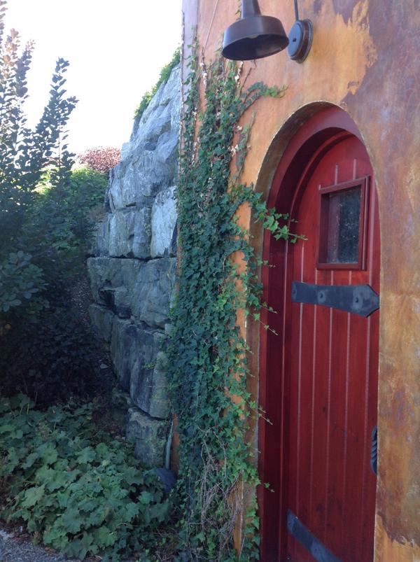 Our new fall hours are noon till 5 pm every day!