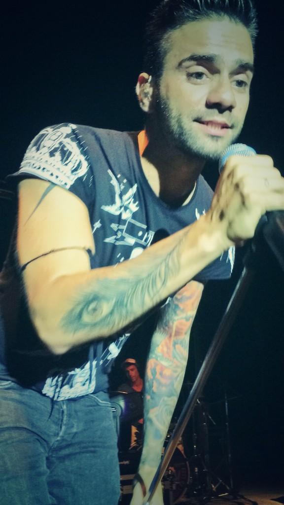 vaioskv's tweet photo. @Onirama_band #live at #LakeParty #Vegoritida 2014 😉 @SissyChristidou http://t.co/dszW9p78lU