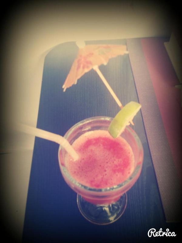 giselaclari's tweet image. #Tomando un frozen