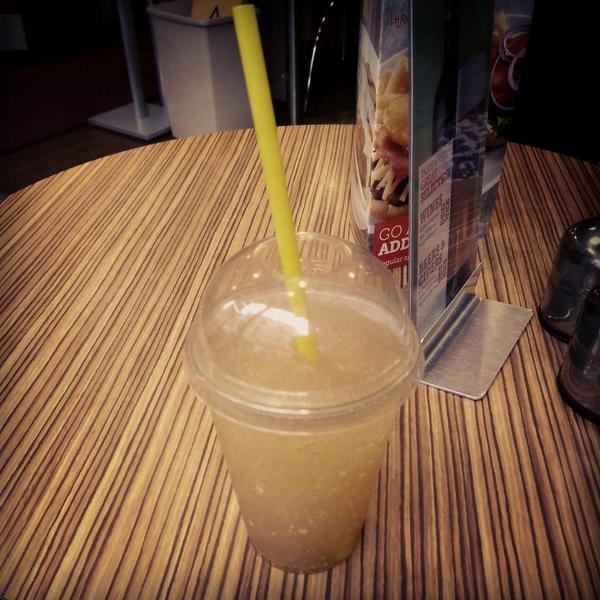 _boosher's tweet photo. Red bull slushie gonna be bouncing off the walls for years #hyperrrr http://t.co/n7IpF7ePgY