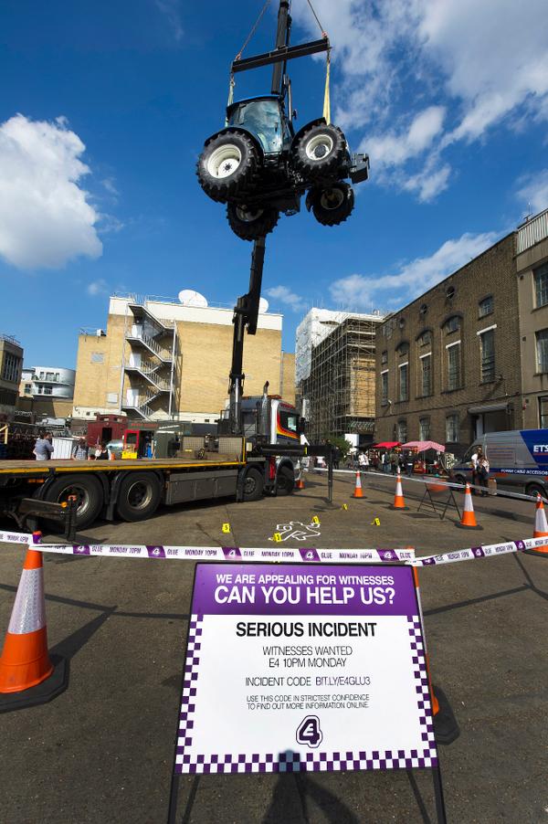 Anyone know what's going on ere? <a href="/RizzleKicks/">Rizzle Kicks</a> <a href="/pindippycave/">Carmen Reese</a> <a href="/_TommyLK/">Tommy</a>  @CallumRTurner Find out Monday 10pm #Glue