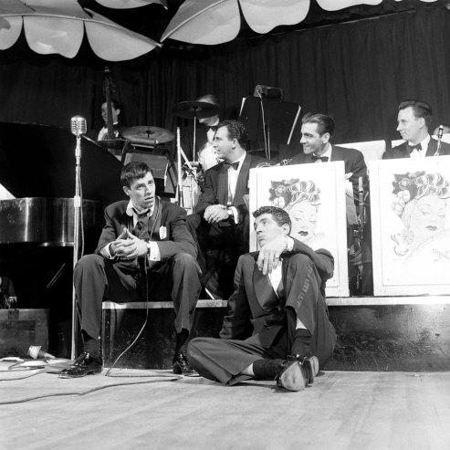 Fascinating Historical Picture of Dean Martin with Jerry Lewis in 1949 