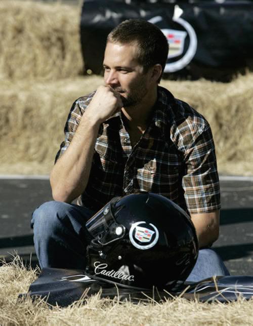001JoJo's tweet photo. Honor @RealPaulWalker legacy by continuing his dream. Donate to http://t.co/EUZgpwj2Xu. #ROWW @ReachOutWW http://t.co/1tlSlTpXFs
