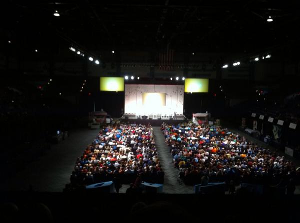 ArtistMags14's tweet photo. Orientation #scad18 😍 http://t.co/aiyqmmGTKM