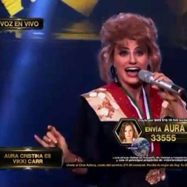 crissgeithner's tweet photo. Super divertido... imitando a Vikki Carr en #SoyTuDoble @soytudoble_mex #TeamAura #AuraC... http://t.co/9TI8TULQKO http://t.co/Imp4QOpVJ2