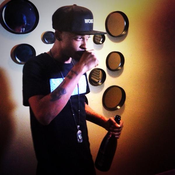 YaeDotta's tweet image. My hood a pot of gold...... 🙏🙌💸💸⌚🙇 #Chi2Atl #WorkBoyzz